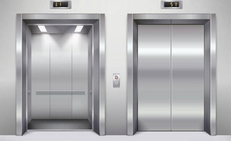 ¿Quién es el responsable de la mantención y buen funcionamiento de los ascensores o escaleras mecánicas?